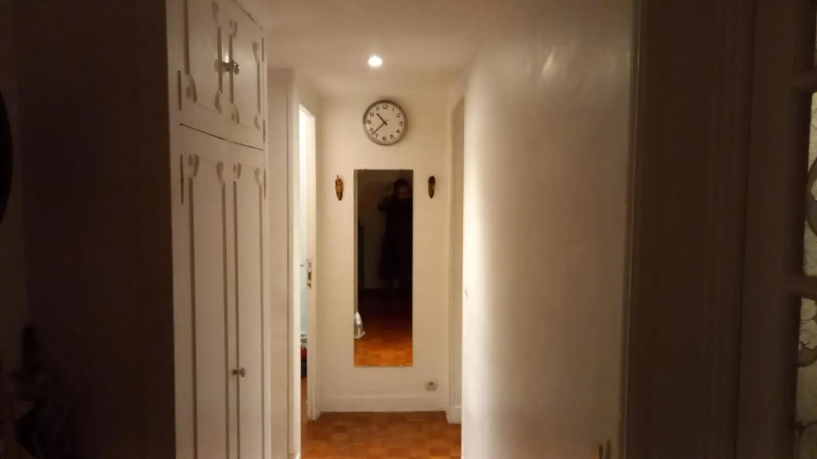 Chambre Equipee Et Meublee- Porte Des Lilas Paris 0*,  Frankrike