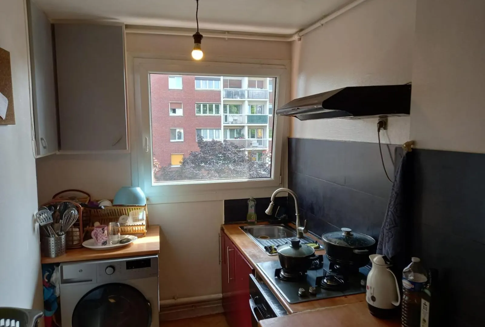 Chambre Equipee Et Meublee- Porte Des Lilas Paris Frankrike